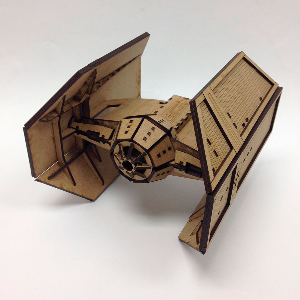 Cortebox Darth Vader Tie Fighter